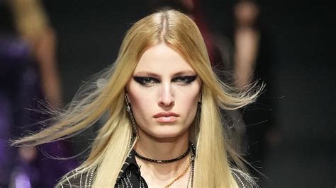 sfumatura versace capelli|Acconciature capelli facili come alla sfilata di Versace 2023.